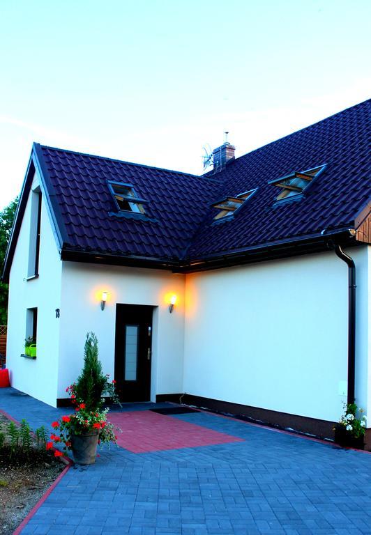 Pokoje Goscinne U Kovi Legnica Exterior foto